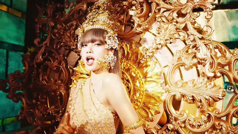 ลิซ่า BLACKPINK