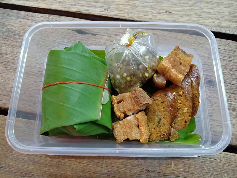 ร้านไส้อั่ว