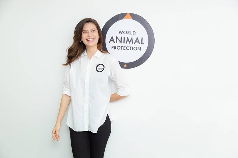 มารีญา พูลเลิศลาภ