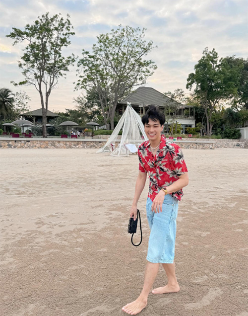 โอบ นิธิ แต่งตัวสงกรานต์ ผู้ชาย