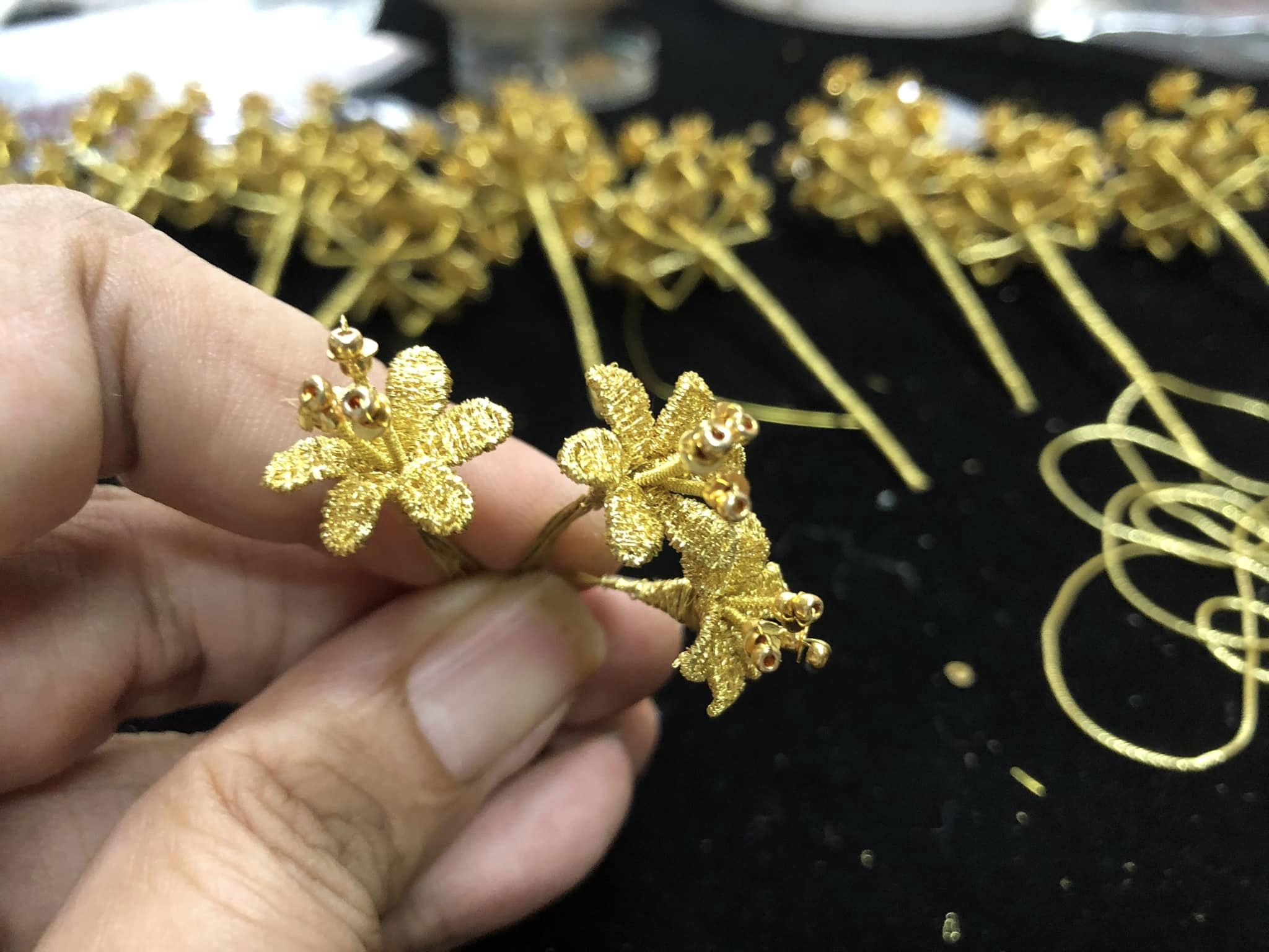 ปอย ตรีชฎา