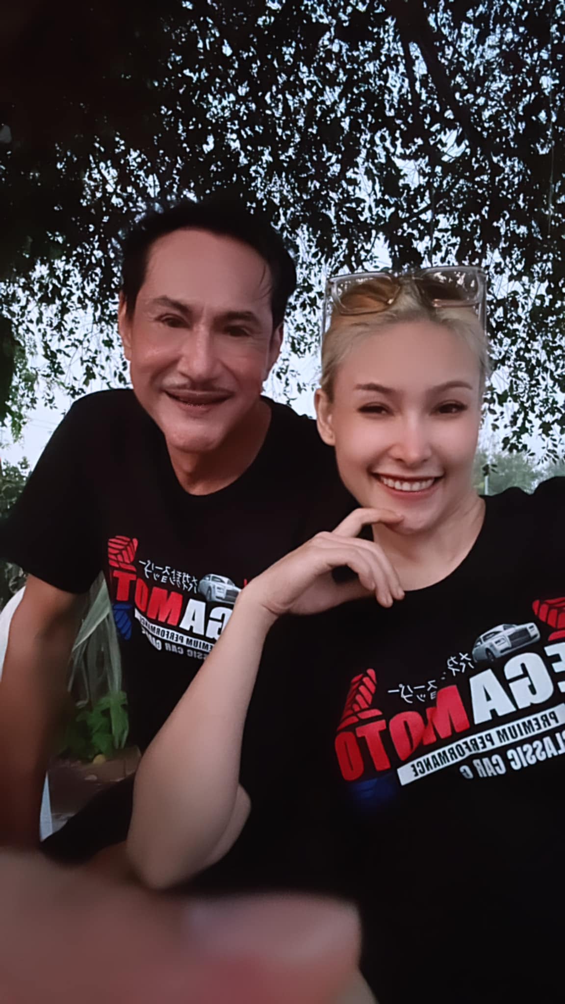 ทองขาว ภัทรโชคชัย