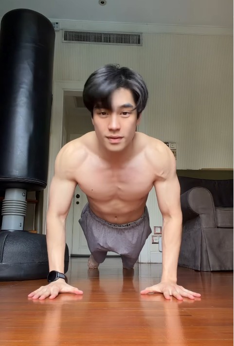 เอม สรรเพชญ์