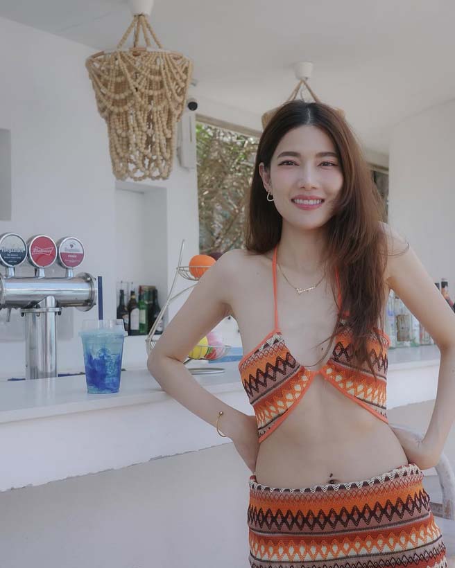 น้ำหวาน กรรณาภรณ์ ส่งภาพเซ็กซี่ โชว์หุ่นขาวออร่า