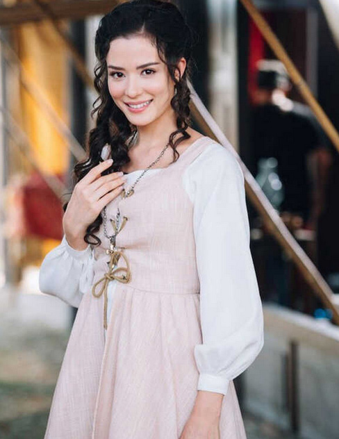 ซูซี่ สุษิรา พัฒนาการความสวย