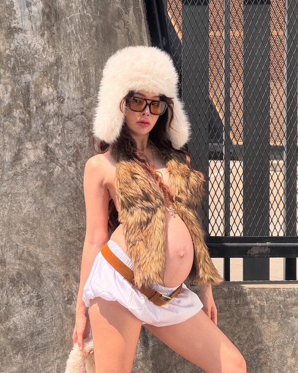 ปุ้มปุ้ย เปิดลุคคุณแม่สุดแซ่บ แฟชั่นสไตล์ไก่ซิลค์กี้