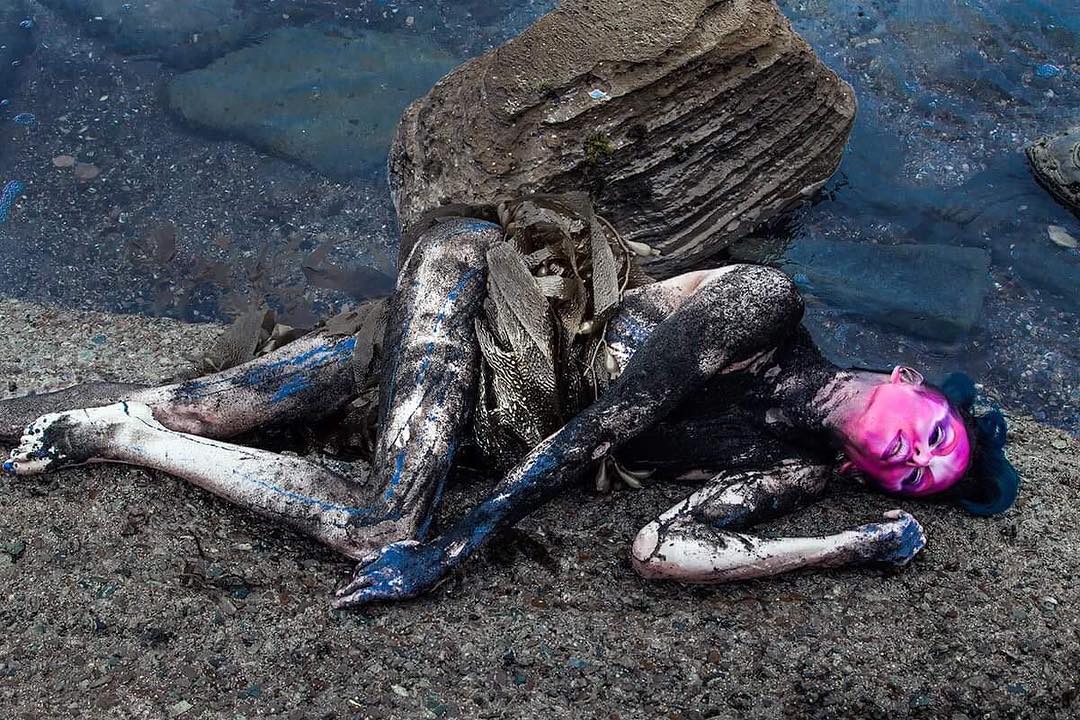 ศัลยกรรมเป็นเอเลี่ยน