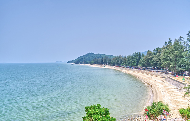 หาดทรายรี ชุมพร