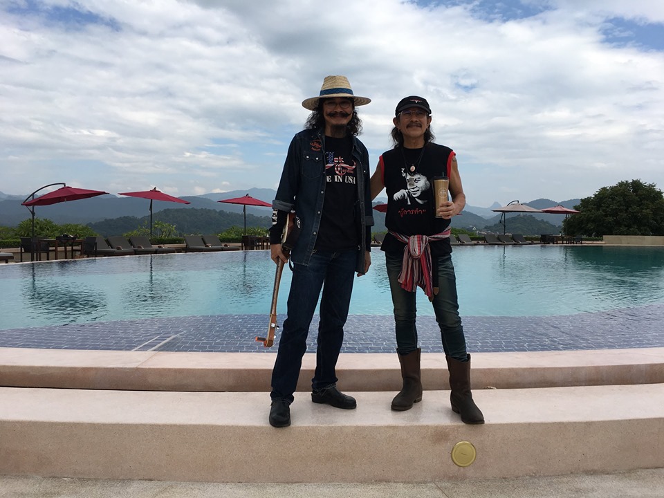 เล็ก แอ๊ด คาราบาว