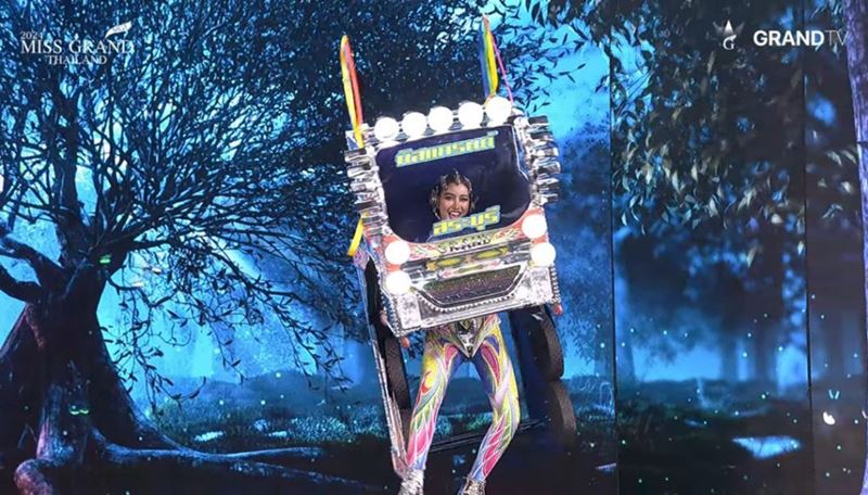 ชุดประจำชาติ Miss Grand Thailand 2024