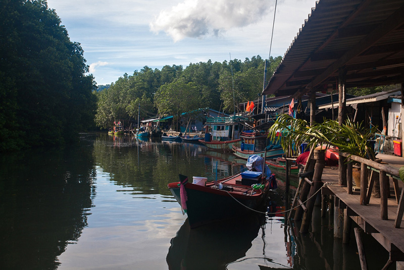 ชุมชนบ้านสลักคอก
