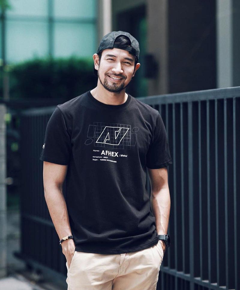 ดาราไว้หนวด