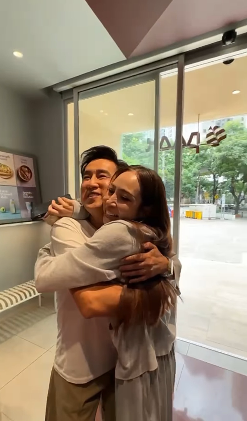 กิ๊ก สุวัจนี แท่ง ศักดิ์สิทธิ์
