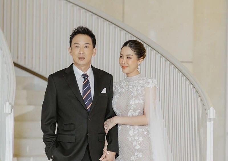 โอ๊ค พานทองแท้