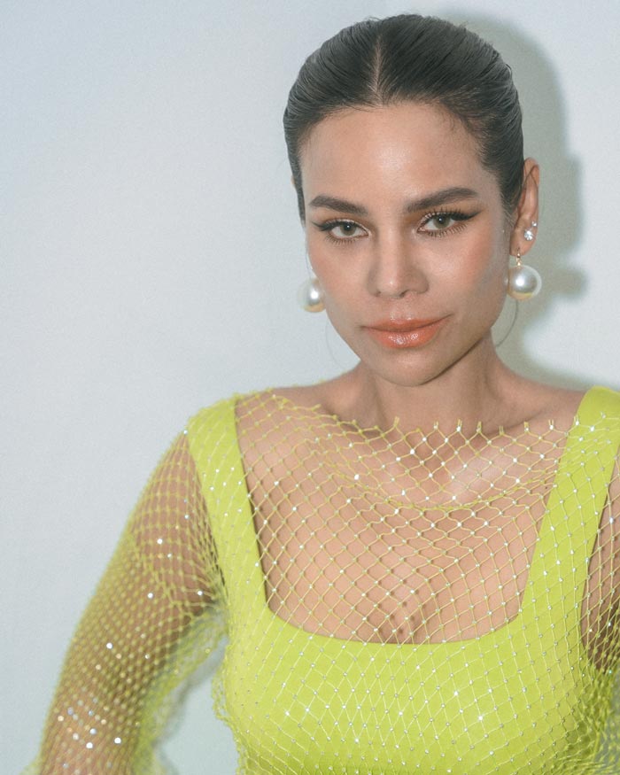 โอปอล์ โดนแซวแฟชั่นเที่ยวทะเล แต่งเหมือนคนเรือ