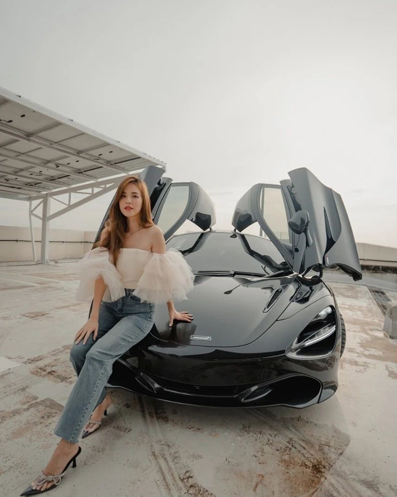  บัว สโรชา 