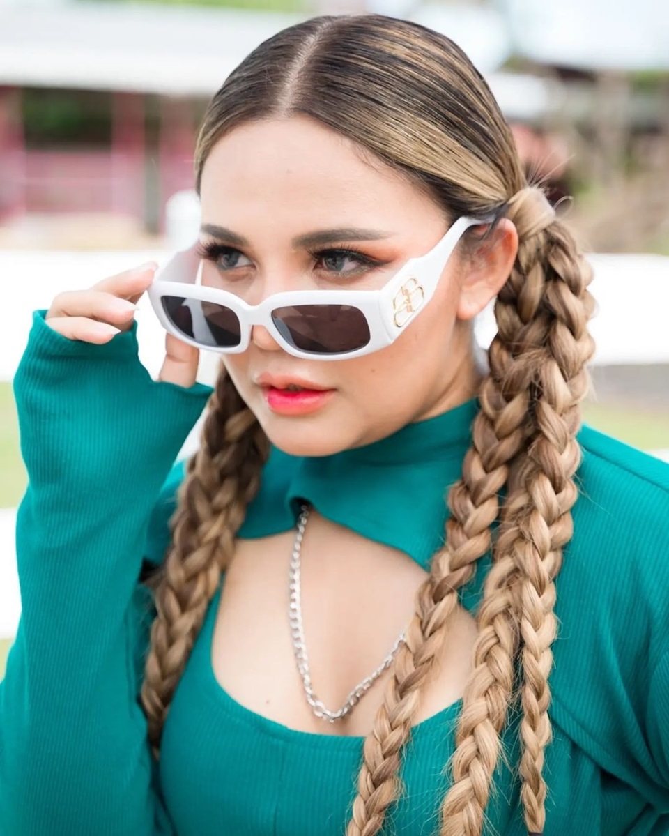 ตั๊กแตน ชลดา