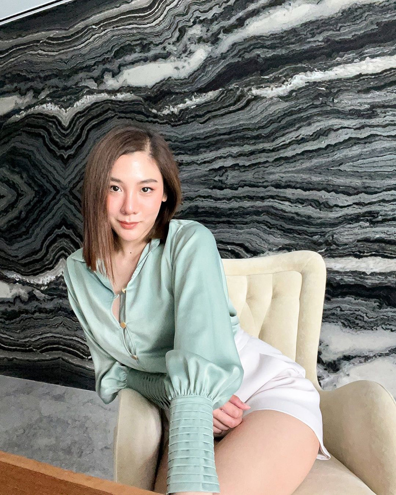 ใบเตย พรพจี