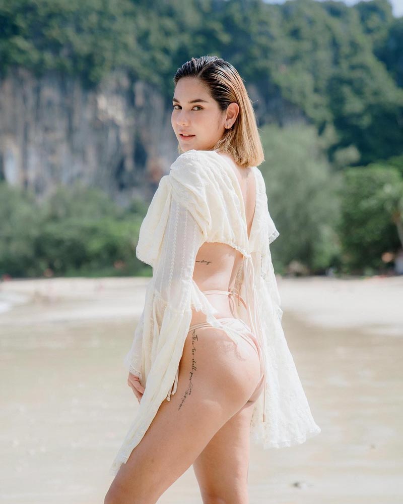 หมิว สิริลภัส