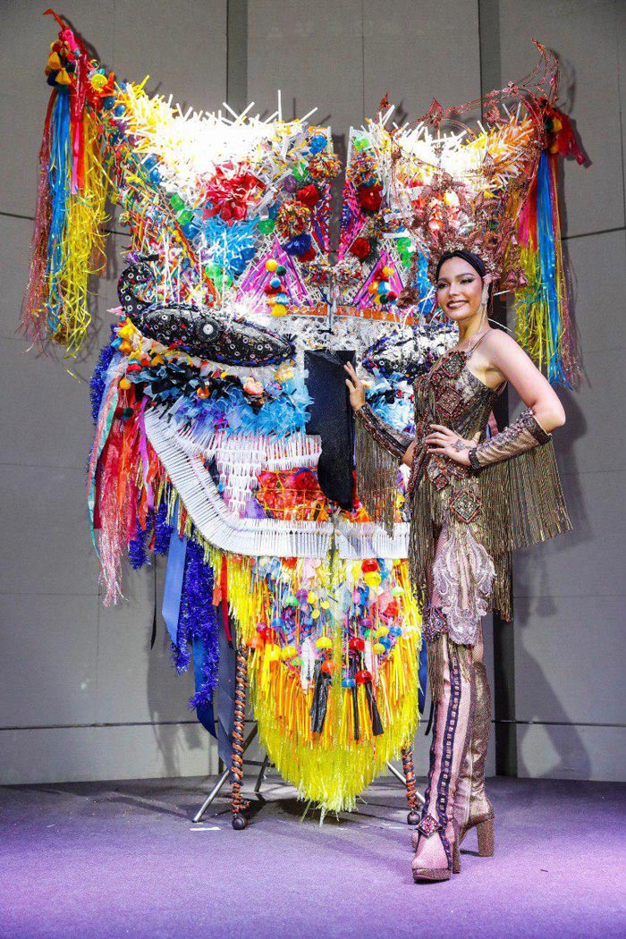 ฟ้าใส ปวีณสุดา