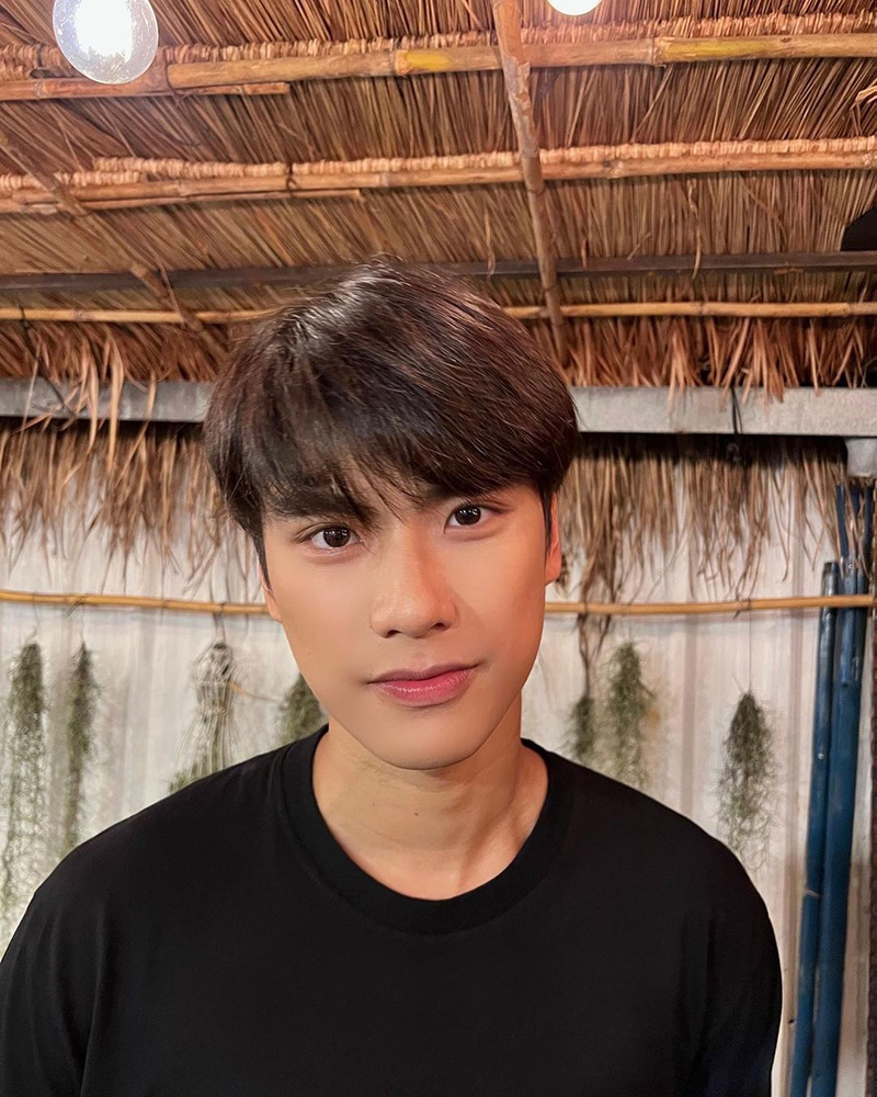 โอม ภวัต