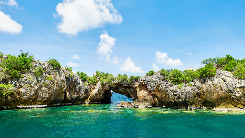 เกาะทะลุ