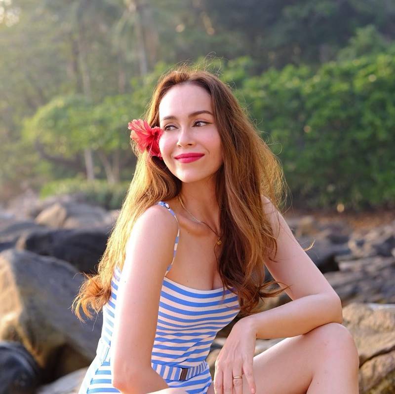 นัท มีเรีย