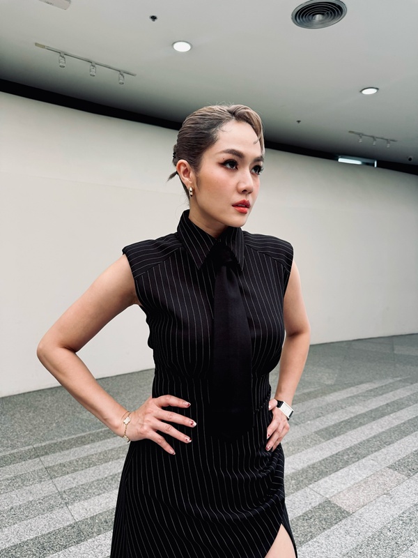 นิว นภัสสร ย้อนภาพเคยถวายเงิน หลวงพ่ออลงกต