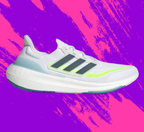 Adidas Ultraboost Light รองเท้าออกกําลังกายผู้หญิง