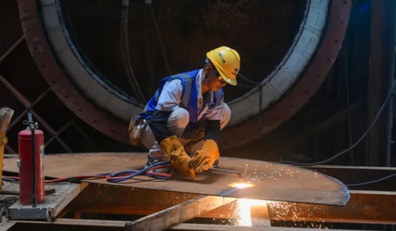 ส่องงานสร้างอุโมงค์ลอดปากแม่น้ำซานย่าในไหหลำ