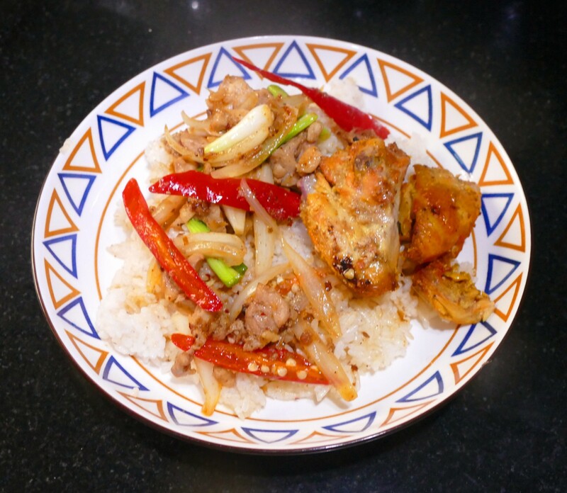 ไก่ผัดน้ำพริกเผา