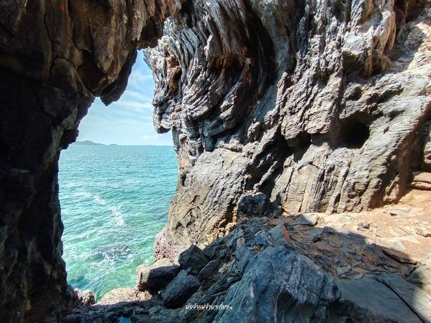 เกาะสีชัง