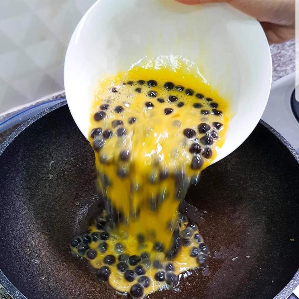 ไข่เจียวไข่มุก