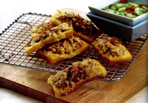 ขนมปังหน้าหมูเจ