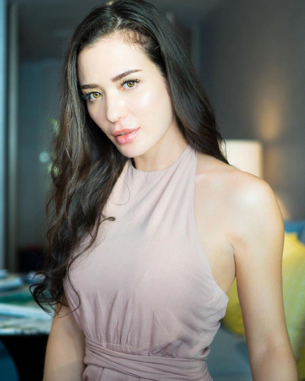 ซูซี่ สุษิรา  