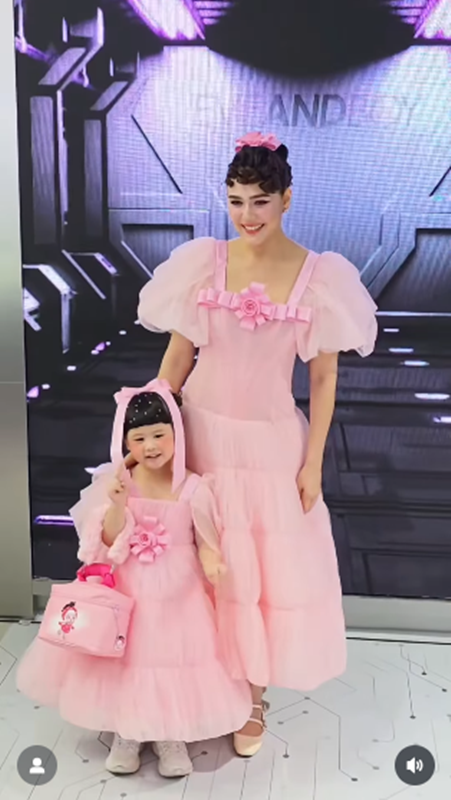 ชมพู่ อารยา เปิดบริษัทรับงานให้ น้องแอบิเกล