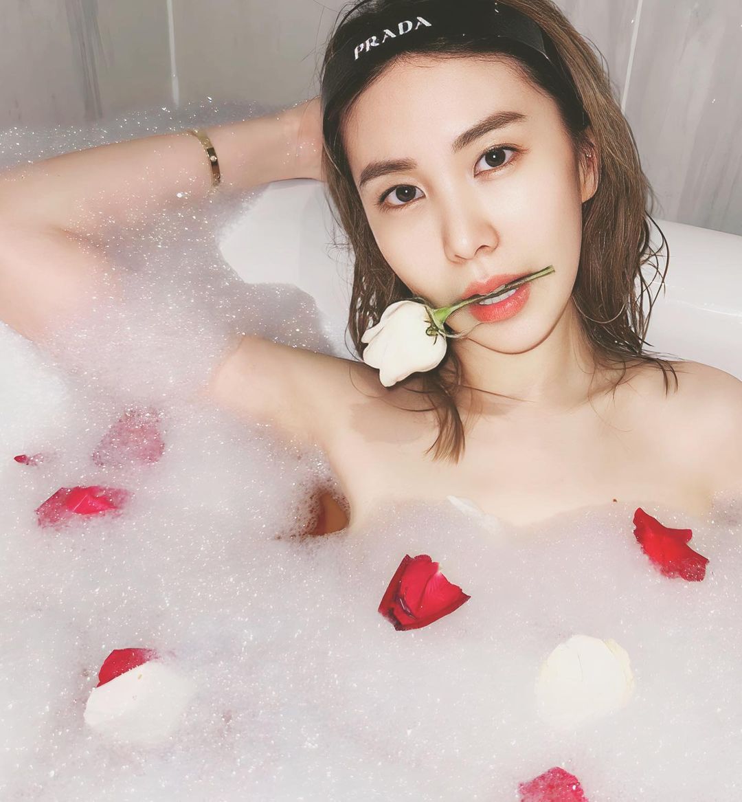 วีวี่ สรัณณัฏฐ์