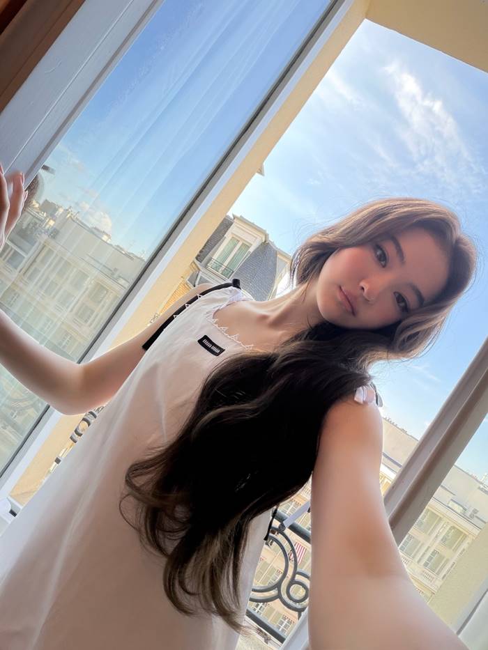 เอลล่า กรอสส์ เด็กที่สวยที่สุดในโลก