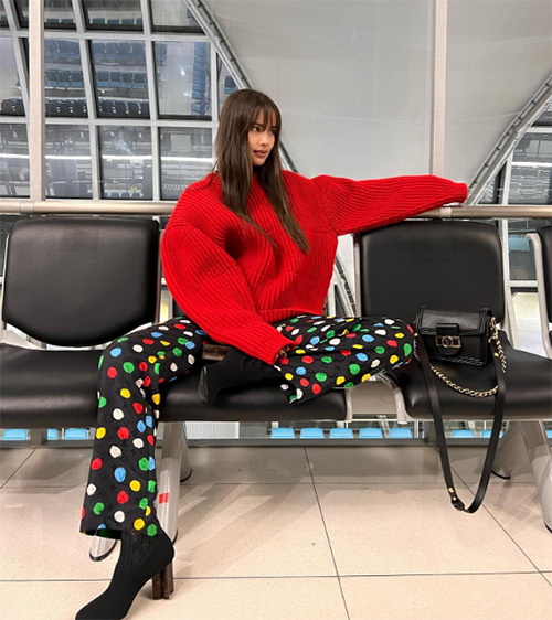 ญาญ่า อุรัสยา แต่งตัววันคริสต์มาส ผู้หญิง