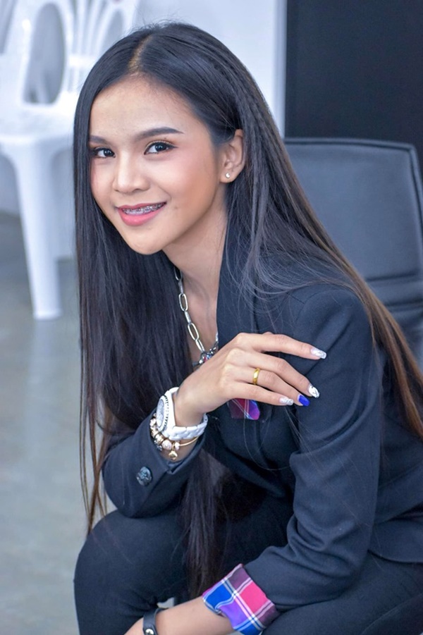 อาม ชุติมา