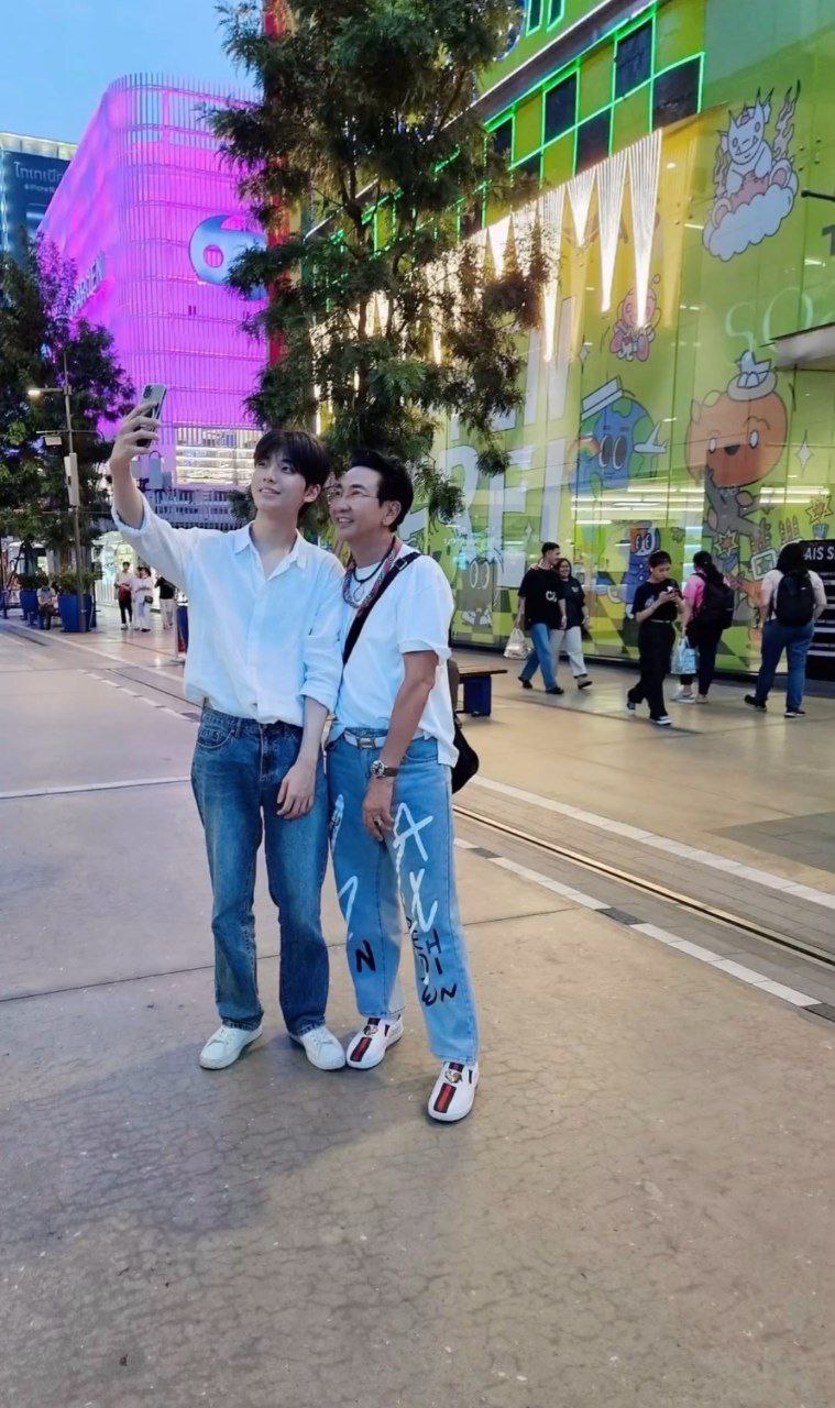 ไก่ วรายุฑ