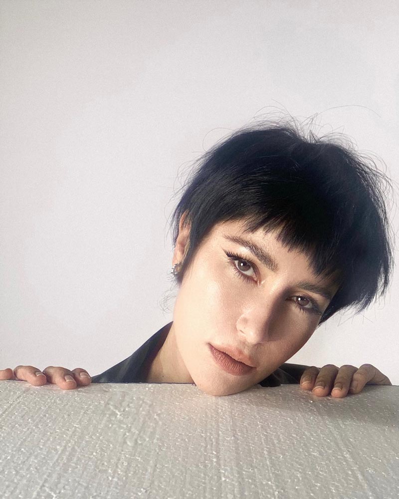 แอน ทองประสม