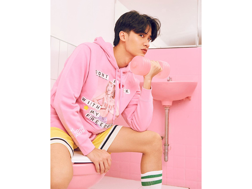 ผู้ชายผิวสองสี ใส่เสื้อสีอะไร
