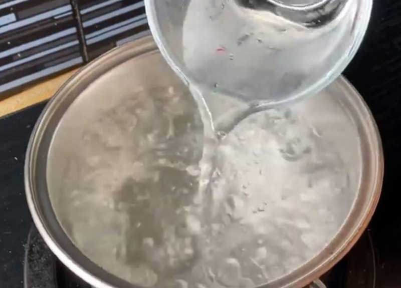 ไข่ลวก