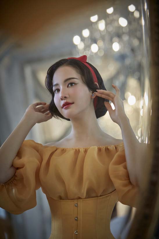 โบว์ เมลดา ประกบ นัท มีเรีย แปลงโฉมสโนว์ไวท์และราชินี ใน Disney's Snow White สโนว์ไวท์