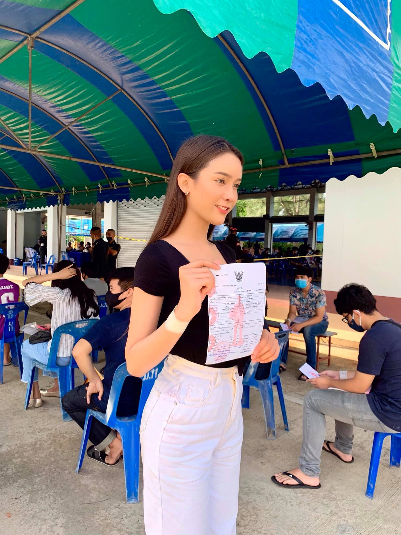 นางฟ้าเกณฑ์ทหาร