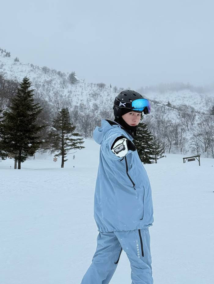 หน่อง ธนา