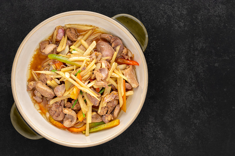 ผัดขิงเครื่องในไก่