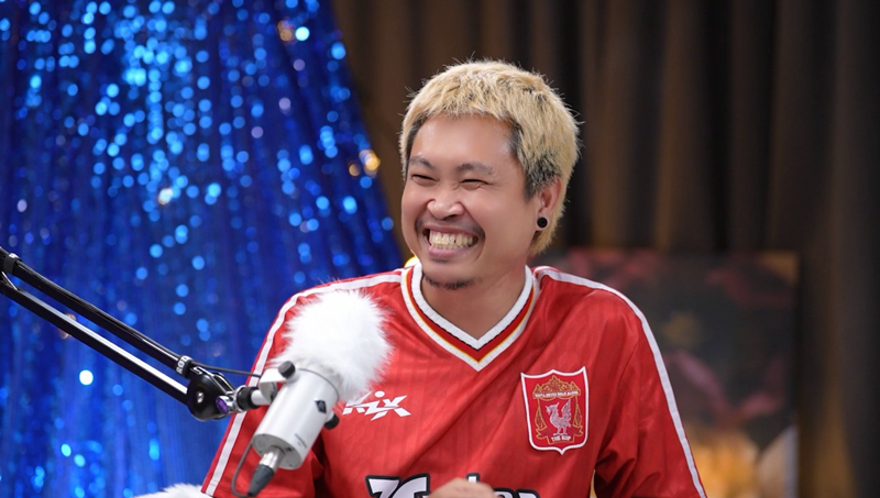 ต้า เฟ็ดเฟ่ เล่าวิกฤตชีวิตเบื้องหลังเสียงหัวเราะ