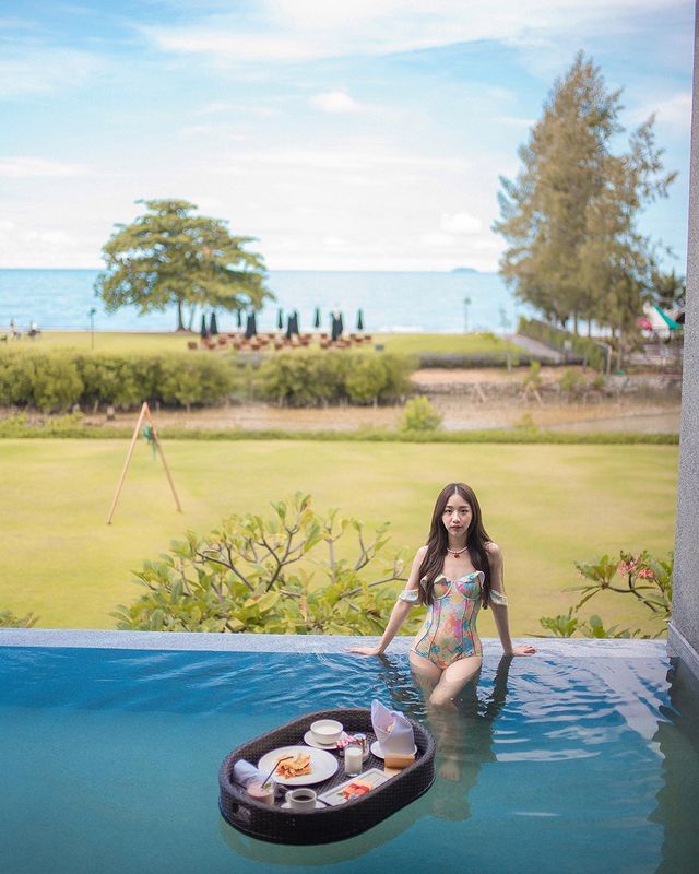 เค้ก นวพร